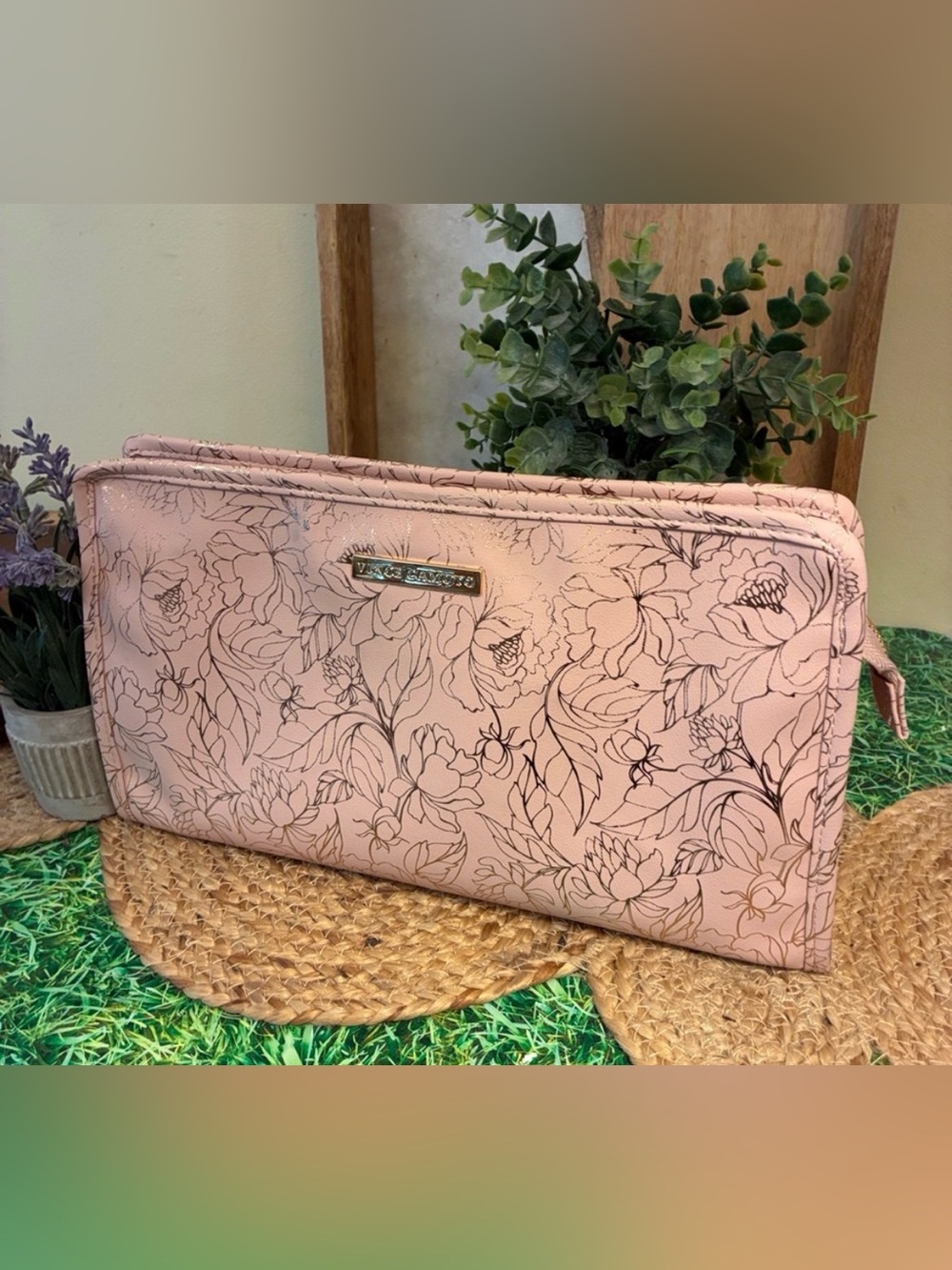 Vince Camuto Pink Floral Cosmetic Toiletry Bag, NWOT